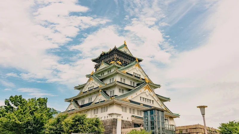 Osaka, Japan cityscape - discover 17 bouldering and climbing gyms in Osaka